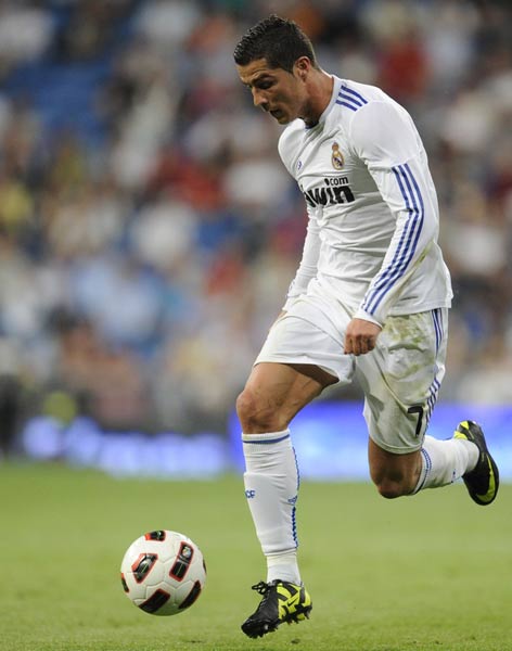 争夺更高荣 争夺更高荣